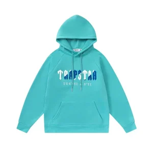 Bluza z kapturem i niebieskim logo trapstar