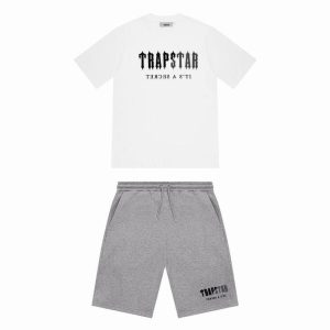 trapstar-chenille-decoded-short-set-white-grey