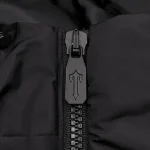 trapstar-decoded-arch-puffer-jacket-gradient-black-4
