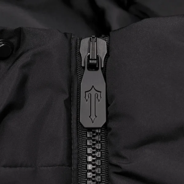 trapstar-decoded-arch-puffer-jacket-gradient-black-4